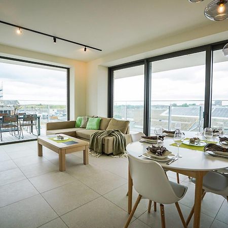 Huswell - Beautiful Apartment With Communal Pool And Gym Ostend Exterior photo