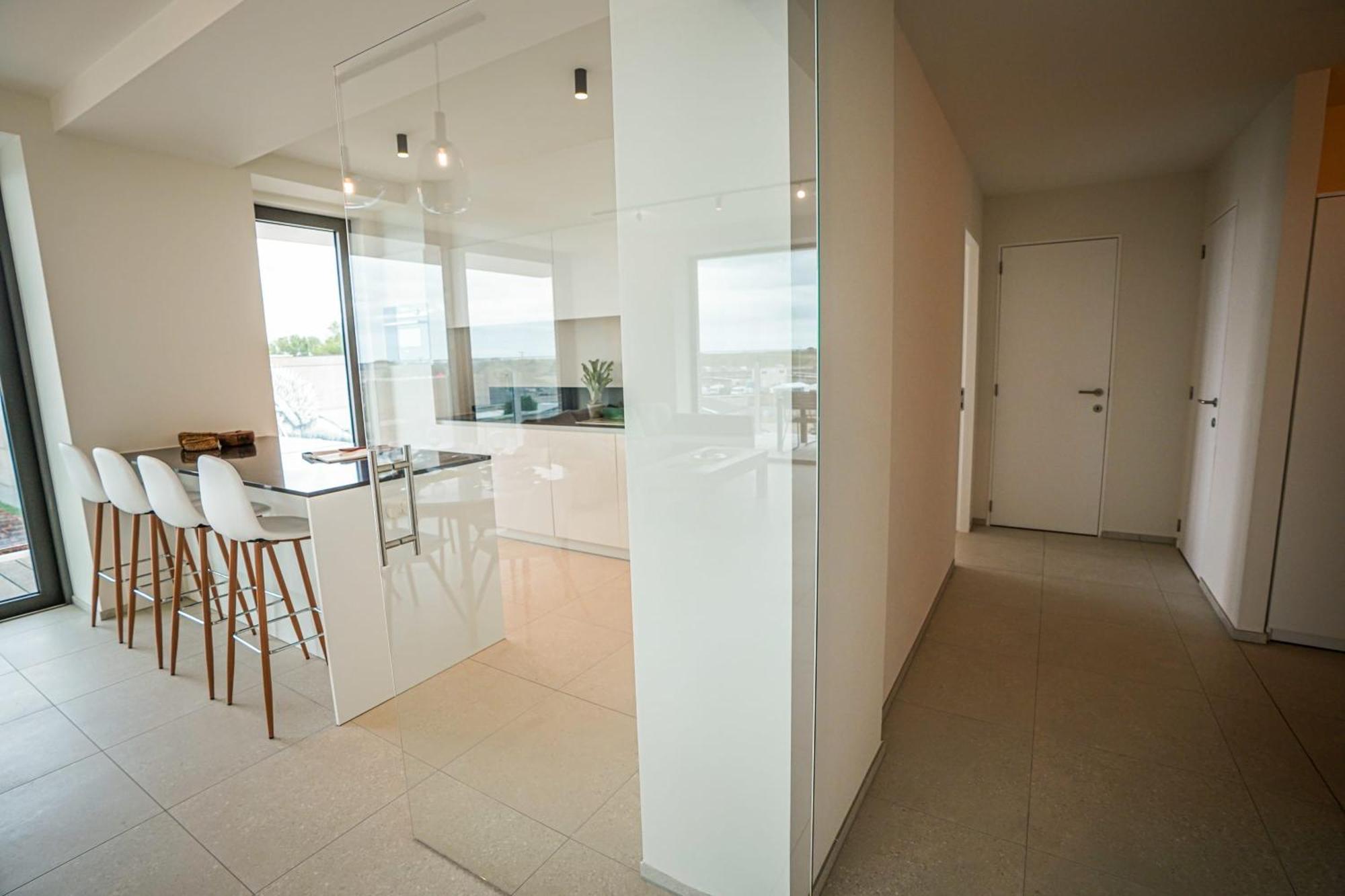 Huswell - Beautiful Apartment With Communal Pool And Gym Ostend Exterior photo